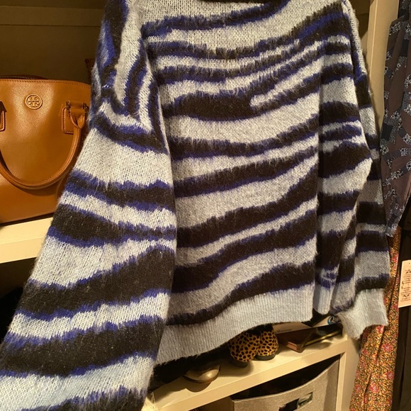 NWT Anthropologie Eyelash Sweater size Large - Picture 7 of 9